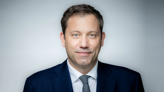 Klingbeil: Keine Zuckersteuer auf zuckerfreie Getränke - Bundesminister der Finanzen Lars Klingbeil - Quelle: Bundesregierung/Jesco Denzel